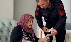 30 yıl önce şehit olan askerin silah arkadaşından şehit annesine duygulandıran ziyaret