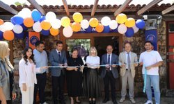 Akdeniz Üniversitesi logolu ürünler mağazası açıldı