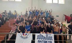 Antakya Belediyesi'nin sporcuları madalyaları topladılar