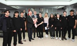 Aslı Derbent Özkan Lisesi öğrencileri Belediye Meclisi'ne konuk oldu