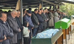 Burdur'daki kazada hayatını kaybeden tarım işçileri toprağa verildi