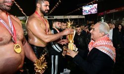 Kepez'in başpehlivanı Enes Doğan