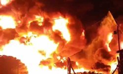 Sulama boruları alevlere teslim oldu