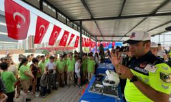 Jandarmadan İlkokul Öğrencilerine Renkli Ziyaret