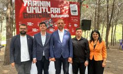 Tarsus'ta Gençlerden "Umut Sandığı" Hamlesi
