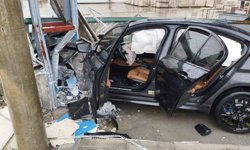Burdur'da otomobil yoldan çıktı: 2 yaralı