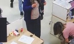 Hastane kantininde boğazına şeker kaçan Mina'yı hemşire kurtardı