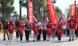 Mersin'de 1 Mayıs coşkuyla kutlandı