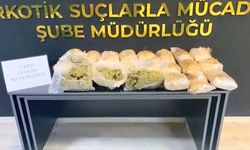 Osmaniye'de minibüsün bagajındaki bavuldan uyuşturucu çıktı