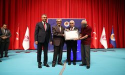 AYM Başkanı Özkaya ve Vali Toros, Öğrencilerle Buluştu