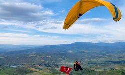Çorum'da Milli Takım İçin Bayraklı Uçuş Yapıldı