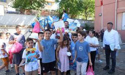Adana'da 40 derece sıcağı unutturan karne hediyesi