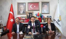 AK Parti Mersin'de sahaya indi hedef 160 bin üye