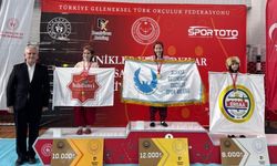 Alanyalı minik okçular Türkiye Şampiyonası'ndan madalyalarla döndü