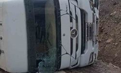 Osmaniye'de kontrolden çıkan tır yamaca çarptı: 1 yaralı