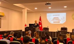 AKADEMİSİAD Konferans Serisi Başarıyla Başladı