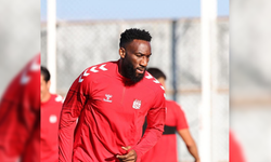 Sivasspor, Aaron Appindangoye’nin sözleşmesini yeniledi