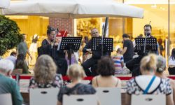 Mersin'de Klasik Müzik Rüzgarı AVM'lere Taşındı