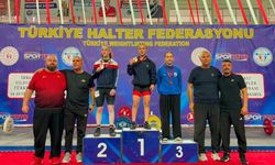 Bilecikli halterci Türkiye üçüncüsü oldu