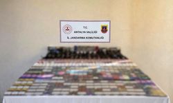 Kemer'de kaçak sigara operasyonu: Bin paket kaçak sigara ele geçirildi