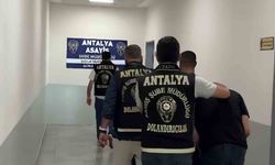 Kuyumculara sahte altın diş satan şüphelilere, polisten 'Gülen yüz' operasyonu