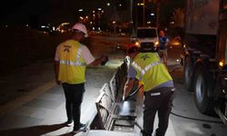 Mersin'de yağmur suyu hatları temizleniyor