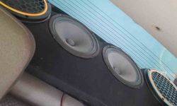Yüksek sesle müzik açan 2 sürücüye toplam 246 bin 898 TL ceza