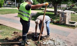 Akdeniz'de park ve yeşil alanlar yenileniyor