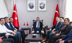 Mersin Valisi Atilla Toros Zafer Sırakaya ile Görüştü