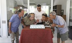Mersin'de Emekli Evlerinde Dünya Emekliler Günü Coşkusu