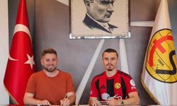 Eskişehirspor'dan Sol Beke Genç Takviye: Sarper Çağlar imzaladı