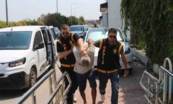 Boşandığı eşini bıçaklayan şüpheli adliyeye sevk edildi