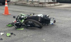 Burdur'da otomobil ile çarpışan motosikletin sürücüsü ağır yaralandı