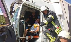 Burdur'da tırlar çarpıştı: 1 yaralı