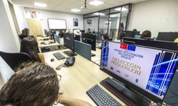 Mersin'de gençlere ücretsiz yazılım eğitimi