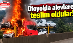 Otoyolda alev alan tırdaki araçlar yandı