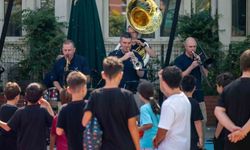 ABD Hava Kuvvetleri Orkestrası Adana'da müzik ziyafeti sundu