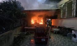 Antakya'da evden alevler yükseldi