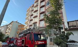 Antalya'da balkonda çıkan yangın korkuttu