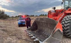 Antalya'da Milli Emlak arazisinden izinsiz kum alan 3 şüpheli gözaltında