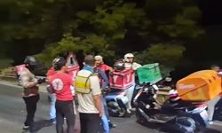 Antalya'da Motokuryeler yangın bölgesine yardım taşımak için seferber oldu
