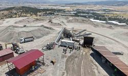 Kahramanmaraş'ta 200 bin metreküp enkaz ekonomiye kazandırıldı