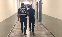 Kendisini komiser olarak tanıtıp milyonluk vurgun yapan şüpheli tutuklandı