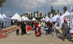 Adana'da aileler bağımlılığa karşı festivalde buluştu