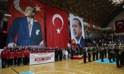 Adana'da Cumhuriyet'in 103. yılı coşkuyla kutlandı