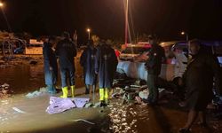 Antalya'da sağanak nedeniyle mahsur kalan 22 kişi kurtarıldı