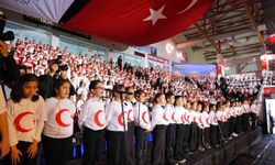 Kahramanmaraş'ta bin 300 öğrenci Cumhuriyet için aynı sahnede buluştu
