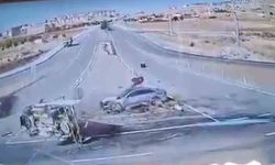 MHP'li vekilin yaralandığı kaza kamerada