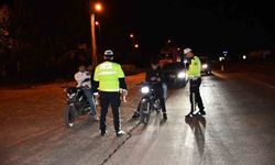 Polis ekiplerinden alkollü sürücülere yönelik gece denetimi