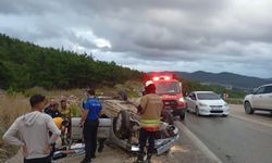Yayladağı'nda takla atan otomobilin sürücüsü yaralandı